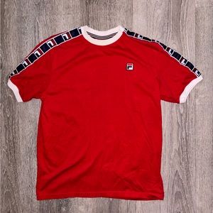 Red FILA t-shirt men’s small logo graphic sleeve
